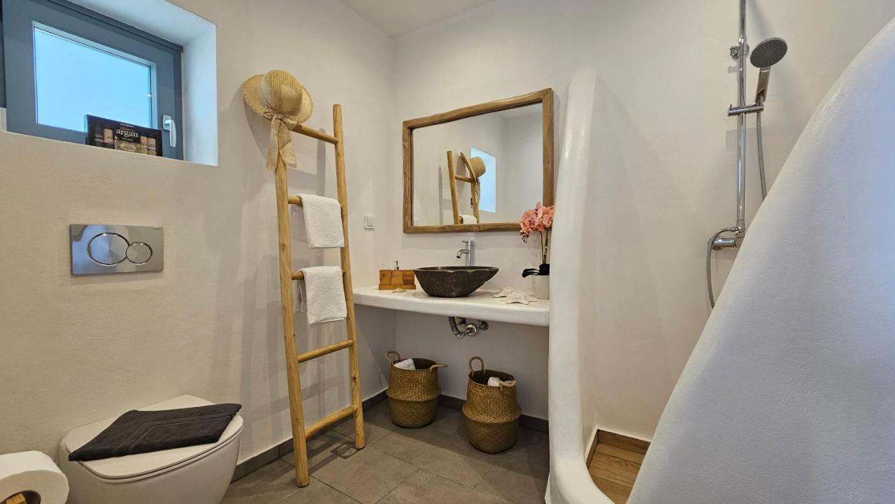 Polychronis Private Suite Pollonia Ngoại thất bức ảnh